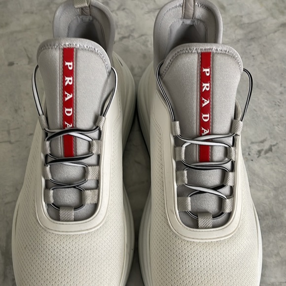 Prada sneakers. Womens size 8 US/39 EU. Excellent condition barely worn - Picture 3 of 3